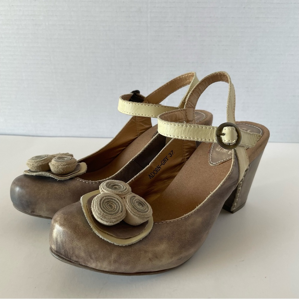 L’Artiste Adorn Grey Slingback Size 37 EU 6.5